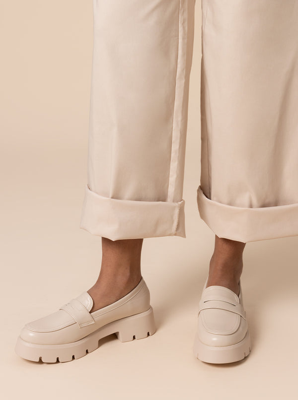 MOCASSINI LEGGERI BEIGE