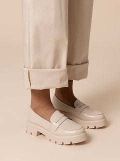 MOCASSINI LEGGERI BEIGE