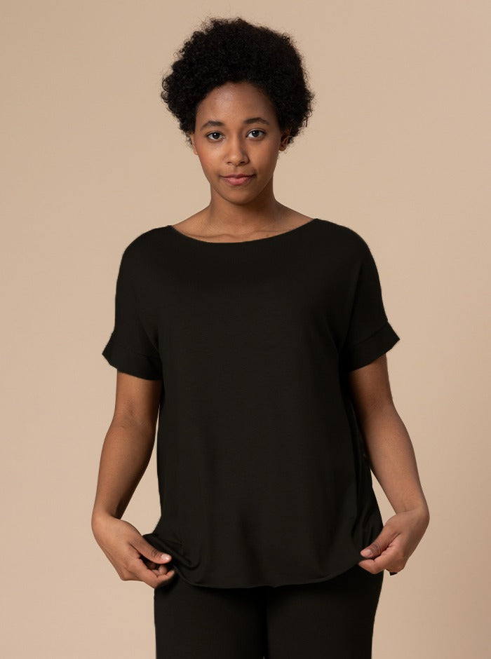 T-SHIRT CON SPACCHETTI  NERA