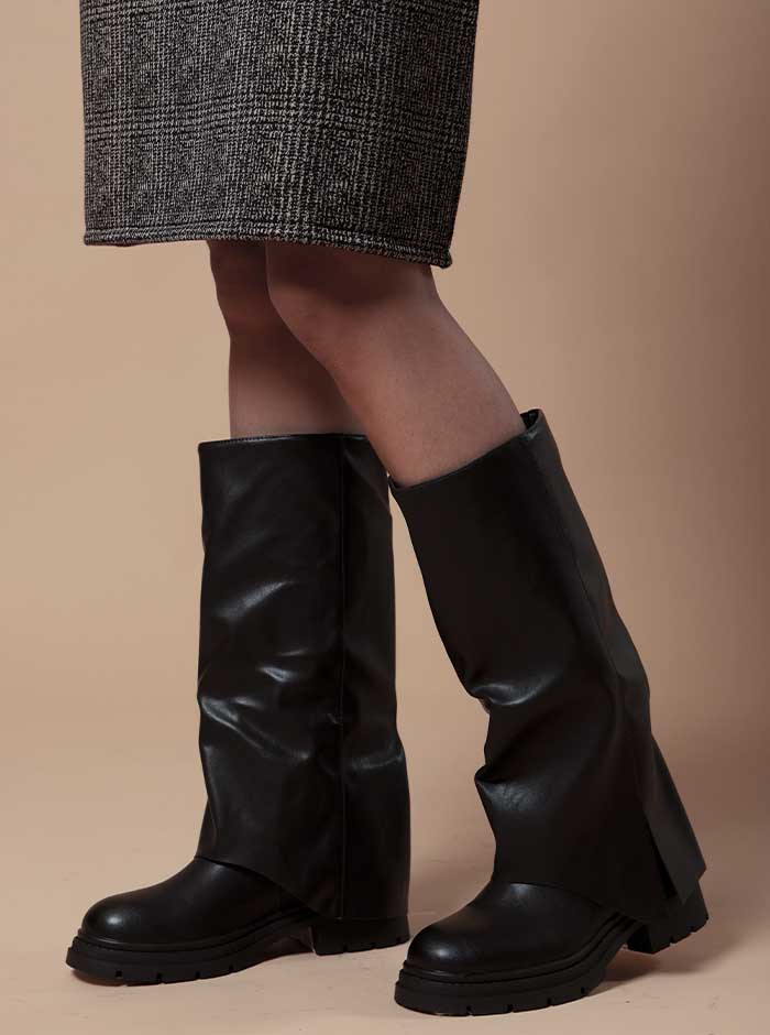 STIVALE IN SIMIL PELLE MOKA