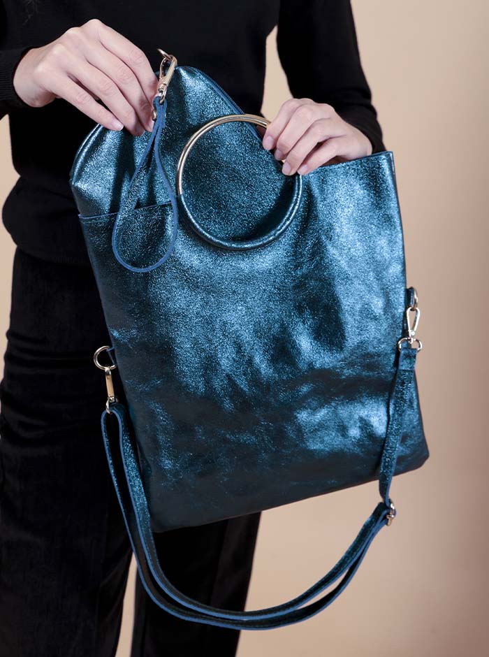 BORSA ANELLI IN PELLE LAMINATA IN  2 COLORI