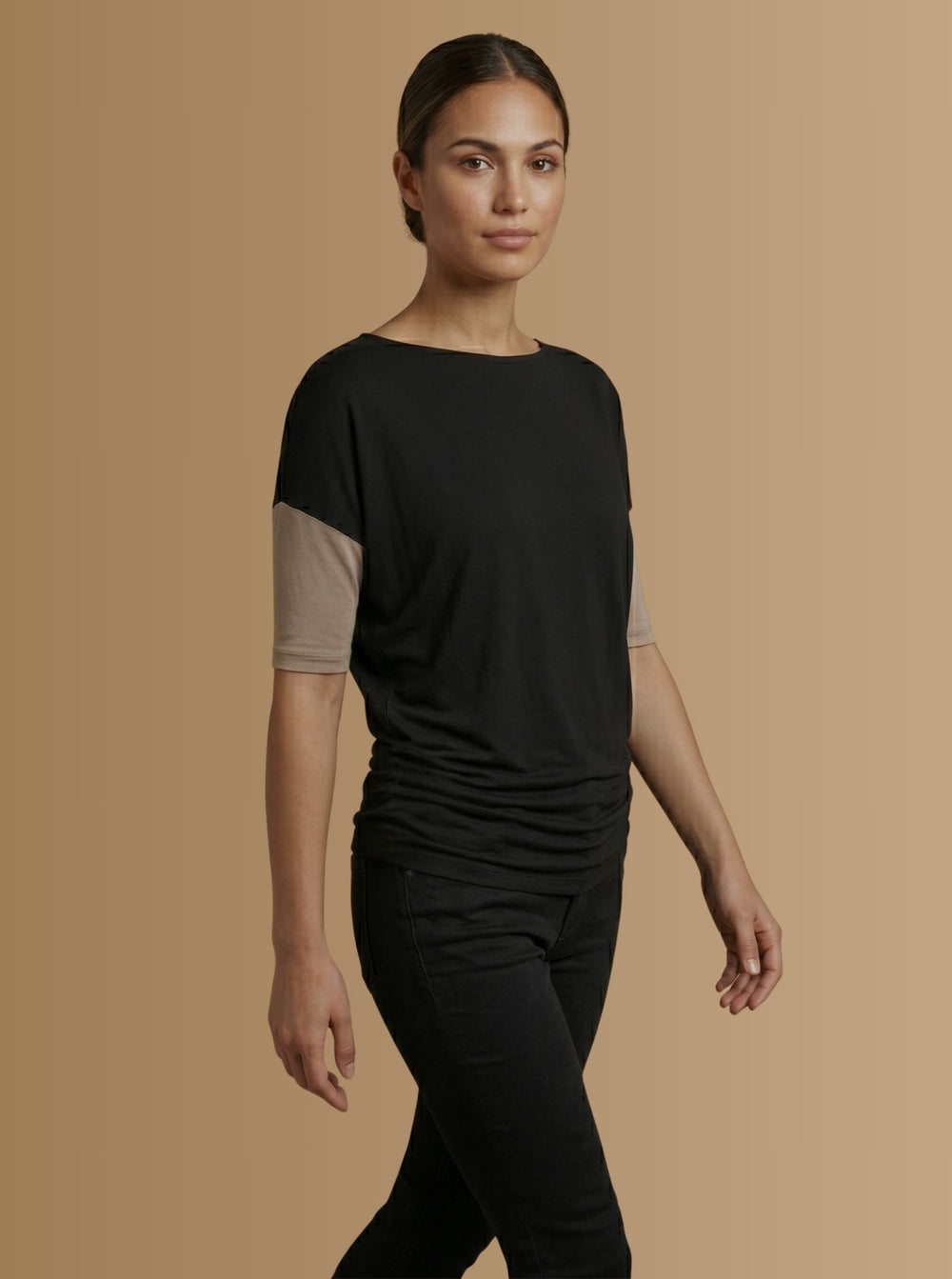 T-SHIRT GIORGIA MEZZA MANICA BICOLORE IN 2 COLORI