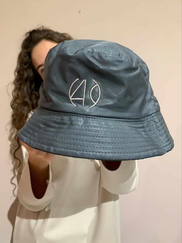 CAPPELLO PIOGGIA IN 3 COLORI